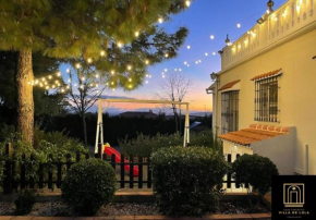 Villa de L o L a, Pura Calma & Jakuzzi, a 50 minutos de Málaga y 45 de Córdoba, Lucena